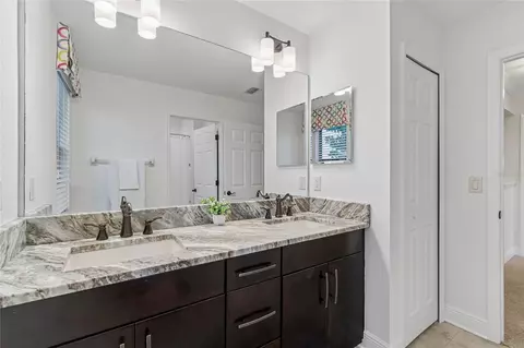 Bath - 1657 Feather Grass Loop, Lutz, FL 33558 photo 11 of 15