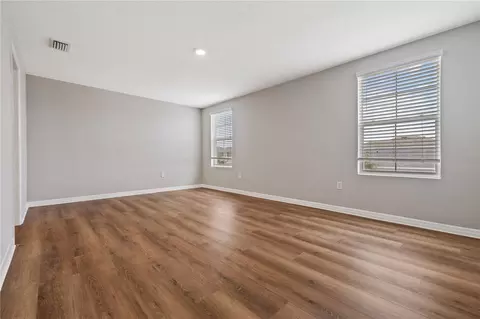 Living - 11722 White Willow Ln, Riverview, FL 33569 photo 4 of 4