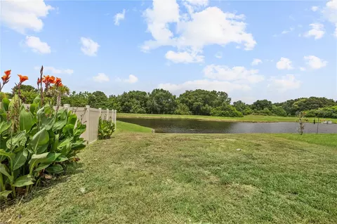 Exterior - 11722 White Willow Ln, Riverview, FL 33569 photo 5 of 7