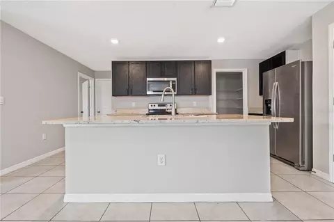 Kitchen - 11722 White Willow Ln, Riverview, FL 33569 photo 1 of 3