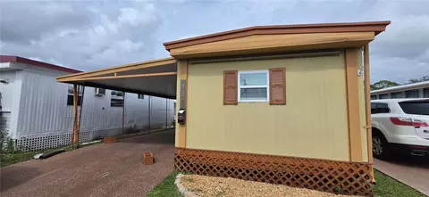 800 32nd Ave S #227, Saint Petersburg, FL 33705