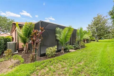 Exterior - 161 Shell Falls Dr, Apollo Beach, FL 33572 photo 7 of 9