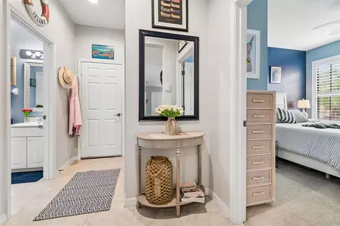 Entry Way - 161 Shell Falls Dr, Apollo Beach, FL 33572 photo 4 of 4