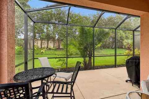 Exterior - 161 Shell Falls Dr, Apollo Beach, FL 33572 photo 3 of 9