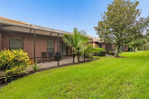 Exterior - 161 Shell Falls Dr, Apollo Beach, FL 33572 photo 8 of 9
