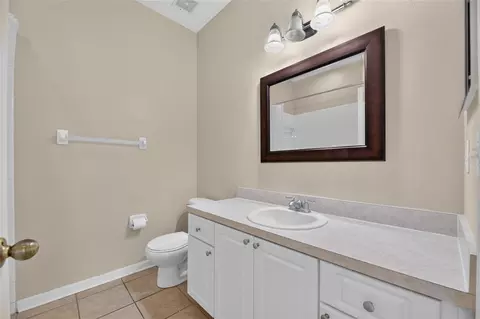 Bath - 24519 Breezy Oak Ct, Lutz, FL 33559 photo 5 of 6