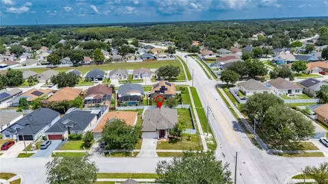 View/Area - 24519 Breezy Oak Ct, Lutz, FL 33559 photo 7 of 8