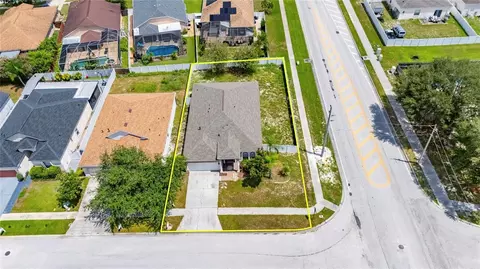 View/Area - 24519 Breezy Oak Ct, Lutz, FL 33559 photo 6 of 8