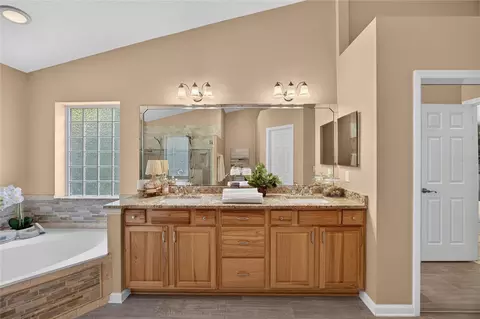 Bath - 8435 Florence Cove Rd, Saint Augustine, FL 32092 photo 2 of 4