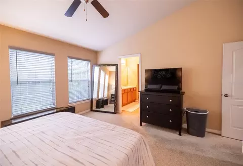 Bedroom - 6717 Eagle Feather Dr, Riverview, FL 33578 photo 3 of 4