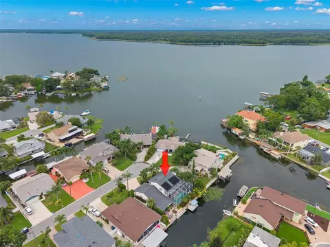 93 S Canal Dr, Palm Harbor, FL 34684