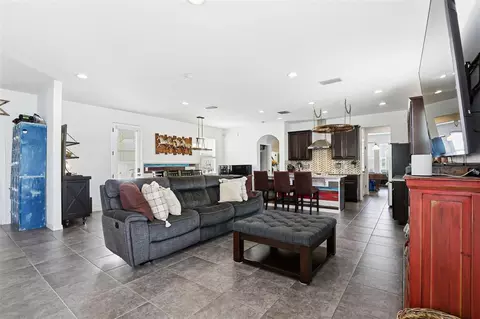 Entry Way - 32550 Rapids Loop, Wesley Chapel, FL 33545 photo 7 of 10