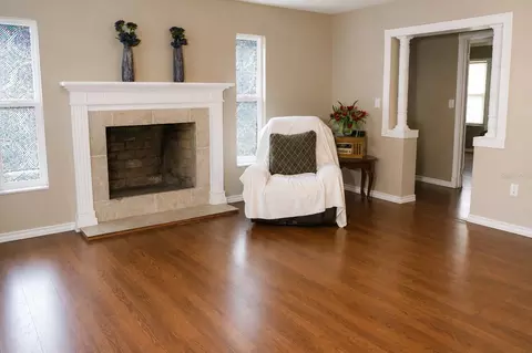 Living - 655 Pinecrest Dr, Bartow, FL 33830 photo 1 of 2