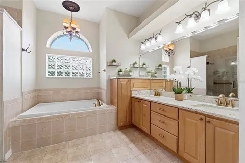 Bath - 3410 Irondale Ave, Spring Hill, FL 34609 photo 2 of 5