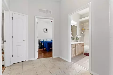 Entry Way - 3410 Irondale Ave, Spring Hill, FL 34609 photo 4 of 5