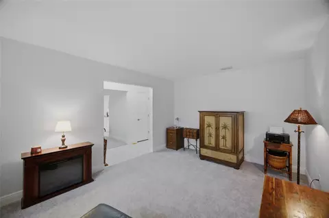 Living - 2971 Forest Cir, Seffner, FL 33584 photo 2 of 2