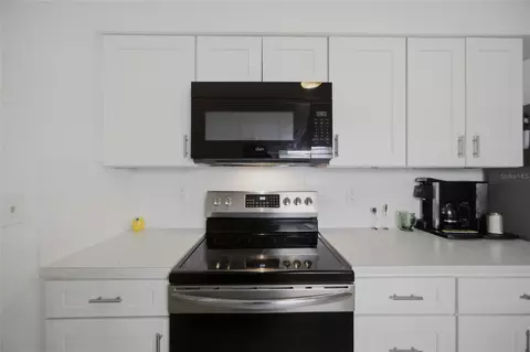 Kitchen - 2971 Forest Cir, Seffner, FL 33584 photo 3 of 3