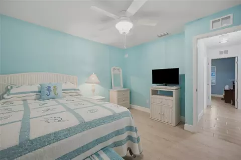 Bedroom - 2971 Forest Cir, Seffner, FL 33584 photo 7 of 7