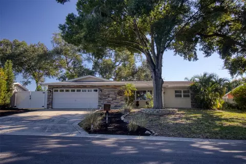 13760 87th Pl, Seminole, FL 33776