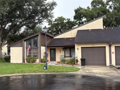 2101 Sunset Point Rd #2105, Clearwater, FL 33765