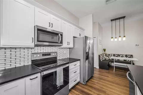Kitchen - 5229 Mango Fruit St, Seffner, FL 33584 photo 6 of 7