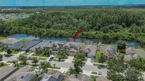 View/Area - 8435 Hunters Fork Loop, Ruskin, FL 33573 photo 5 of 11