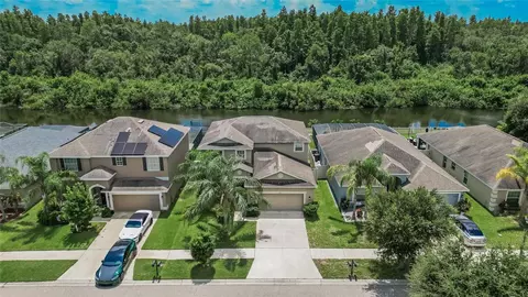 View/Area - 8435 Hunters Fork Loop, Ruskin, FL 33573 photo 7 of 11