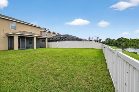 Exterior - 8435 Hunters Fork Loop, Ruskin, FL 33573 photo 8 of 13