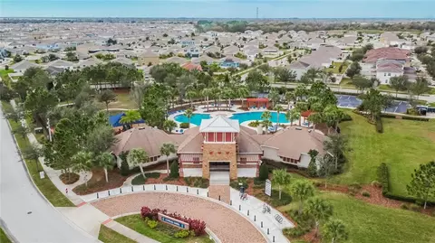 View/Area - 8435 Hunters Fork Loop, Ruskin, FL 33573 photo 9 of 11