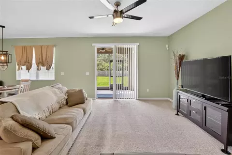 Living - 8435 Hunters Fork Loop, Ruskin, FL 33573 photo 4 of 6