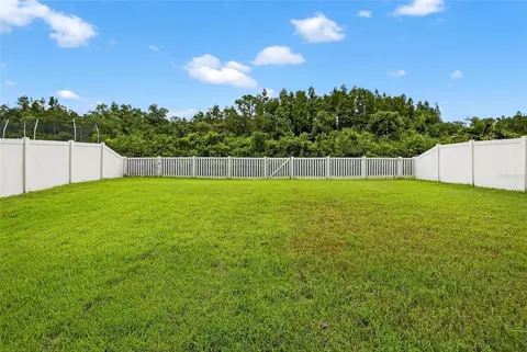 Exterior - 8435 Hunters Fork Loop, Ruskin, FL 33573 photo 6 of 13