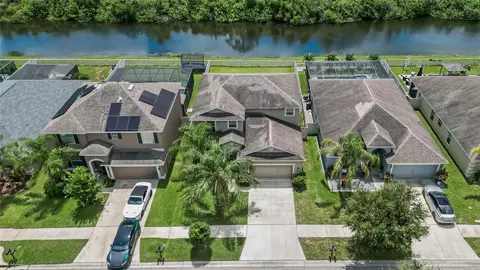 View/Area - 8435 Hunters Fork Loop, Ruskin, FL 33573 photo 6 of 11