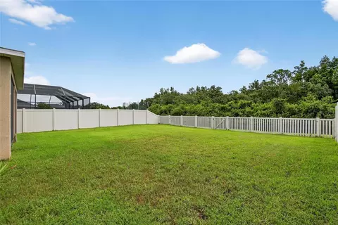Exterior - 8435 Hunters Fork Loop, Ruskin, FL 33573 photo 7 of 13