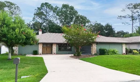 31 Pennsylvania Ln, Palm Coast, FL 32164
