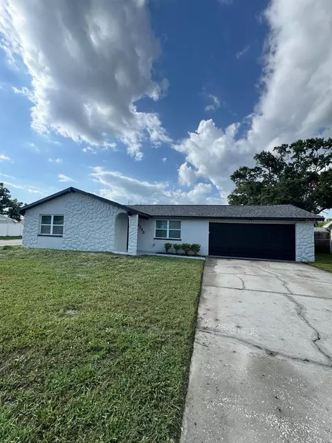 6205 Westport Dr, Port Richey, FL 34668