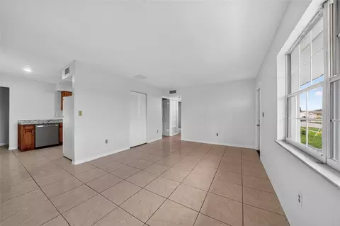 Living - 774 Hampton Dr NE, Palm Bay, FL 32905 photo 2 of 3
