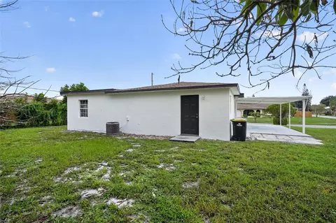 Exterior - 774 Hampton Dr NE, Palm Bay, FL 32905 photo 4 of 4