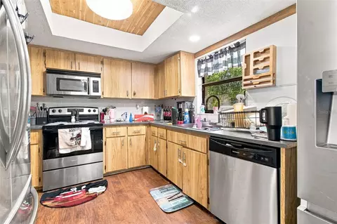 Kitchen - 7059 Juniper Ave, Webster, FL 33597 photo 1 of 2
