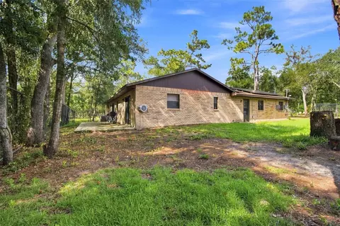 Exterior - 7059 Juniper Ave, Webster, FL 33597 photo 5 of 13