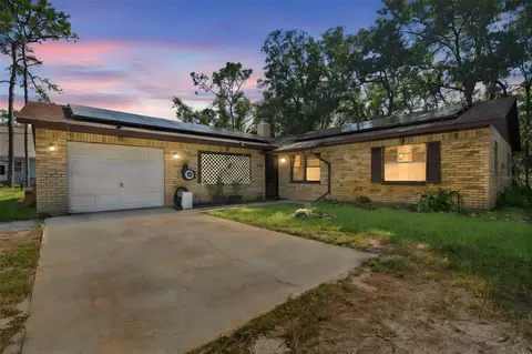 Exterior - 7059 Juniper Ave, Webster, FL 33597 photo 2 of 13