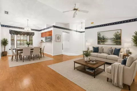 Living - 11301 Maybrook Ave, Riverview, FL 33569 photo 3 of 4