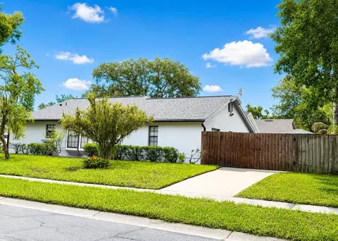 Exterior - 11301 Maybrook Ave, Riverview, FL 33569 photo 3 of 4