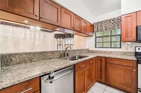 Kitchen - 11301 Maybrook Ave, Riverview, FL 33569 photo 1 of 2