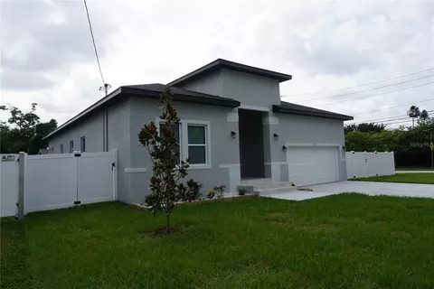 Exterior - 12572 Tree St, Largo, FL 33773 photo 2 of 7