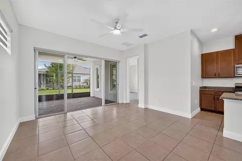 Living - 2286 Datura Loop, Saint Cloud, FL 34772 photo 2 of 2