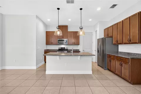 Kitchen - 2286 Datura Loop, Saint Cloud, FL 34772 photo 1 of 1