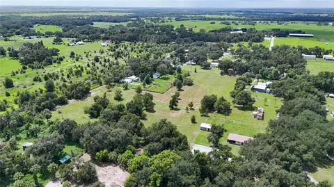 View/Area - 2452 Welcome Rd, Lithia, FL 33547 photo 12 of 41