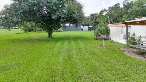 Exterior - 2452 Welcome Rd, Lithia, FL 33547 photo 2 of 3