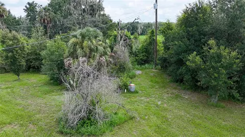 Exterior - 2452 Welcome Rd, Lithia, FL 33547 photo 3 of 3