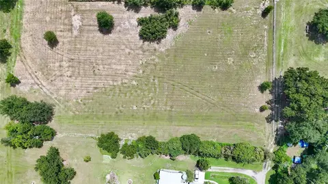 View/Area - 2452 Welcome Rd, Lithia, FL 33547 photo 17 of 41